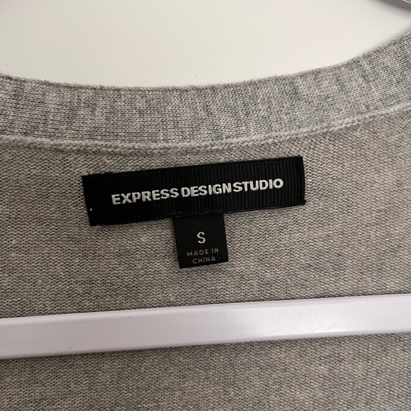 Express B-neck sweater Gray Grey Small - Picture 2 of 3